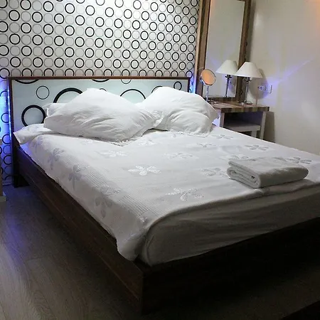 Mera Park Hotel