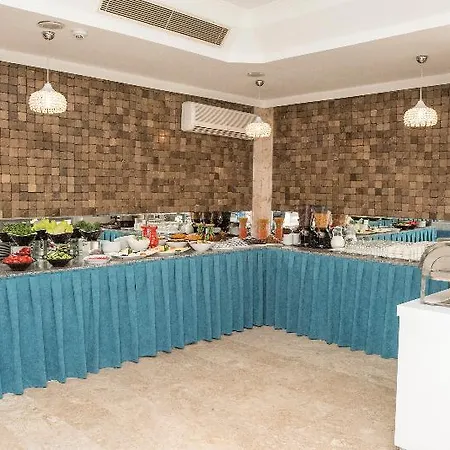 Hotel Mera Park